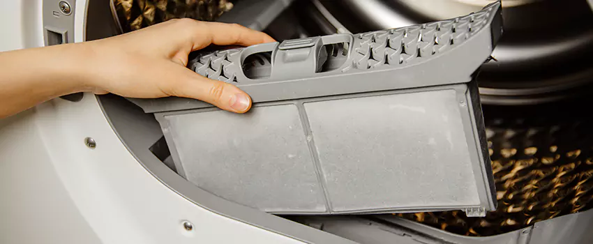 Signs Of A Clogged Dryer Lint Trap in Ceres, California
